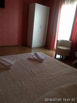 Отель Hotel Stal+ Тбилиси Двухместный номер Делюкс с 1 кроватью и балконом-10